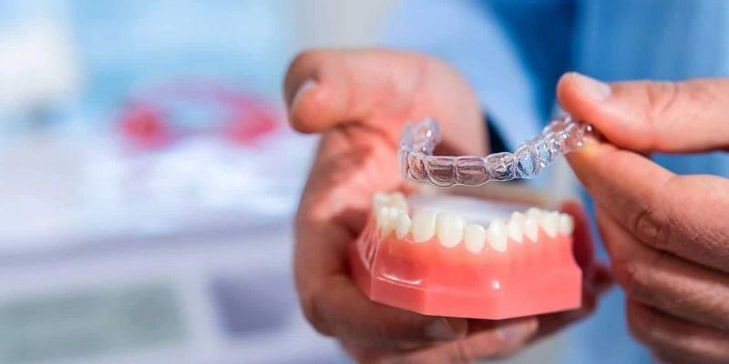 Niềng răng không sử dụng mắc cài đòi hỏi tay nghề cao, trang thiết bị hiện đại