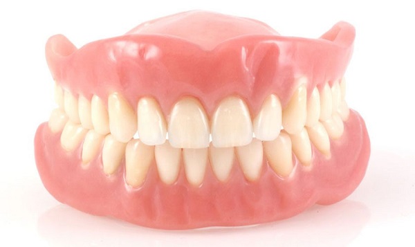 Răng giả tháo lắp cao cấp