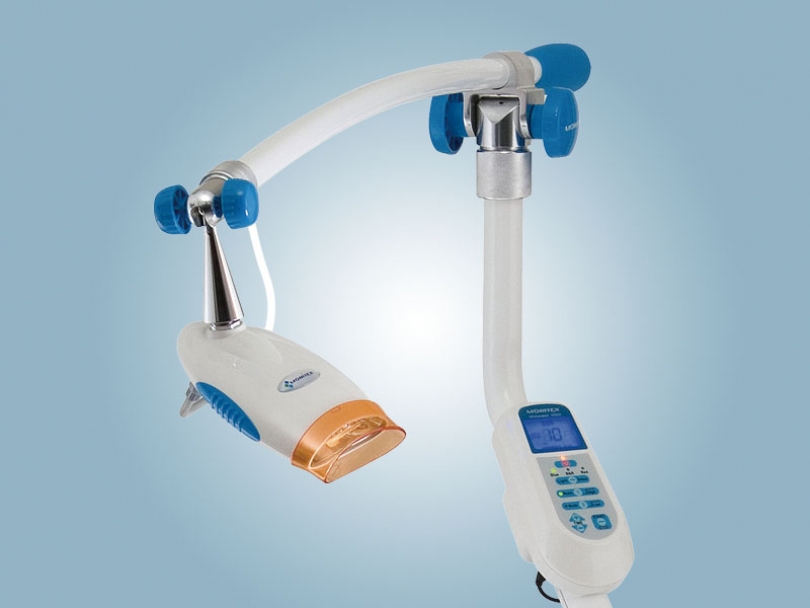 ĐÈN TẨY TRẮNG RĂNG TOÀN HÀM WhitenMAX BR800
